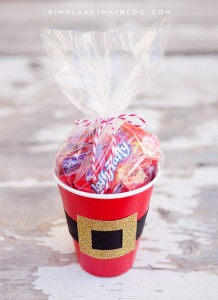 Simple Christmas Treat Cups