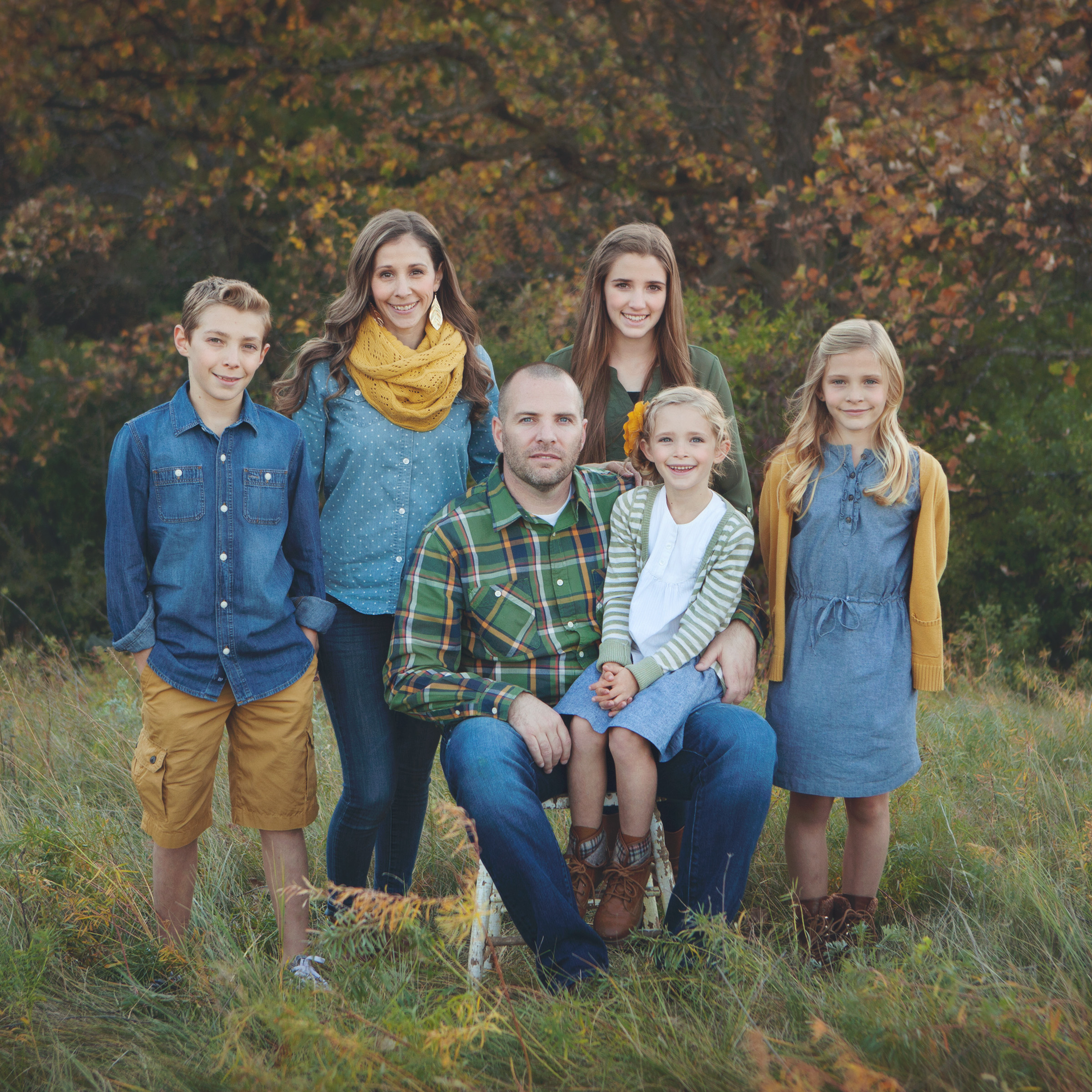 10 Outdoor Family Photo Ideas for All Ages | Flytographer