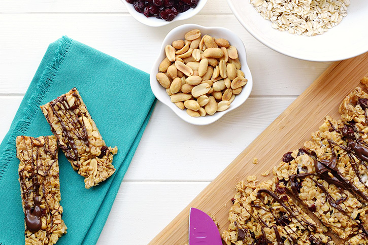 These Healthy Peanut Butter Snack Bars are gluten free and make a perfect high protein snack or breakfast!