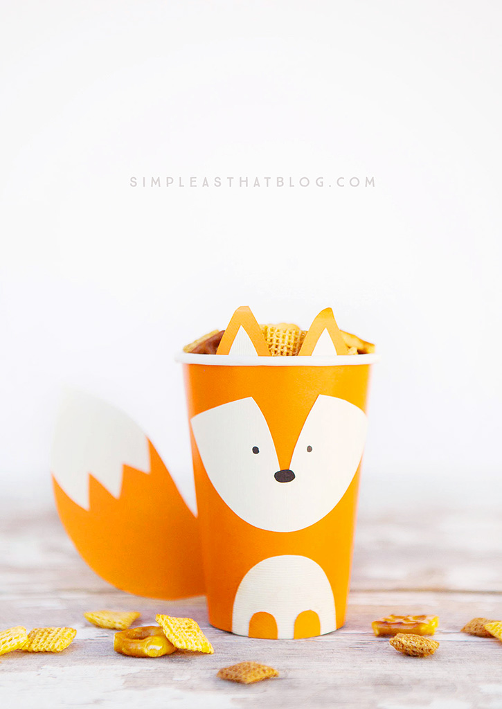 Aren't these forest critters the cutest? Fill them up with goodies and use as party favors, classroom treats, or decorations for your Thanksgiving table. 