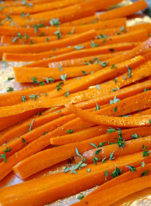 Roasted-Carrots-Fresh-Thyme-359x1024 copy