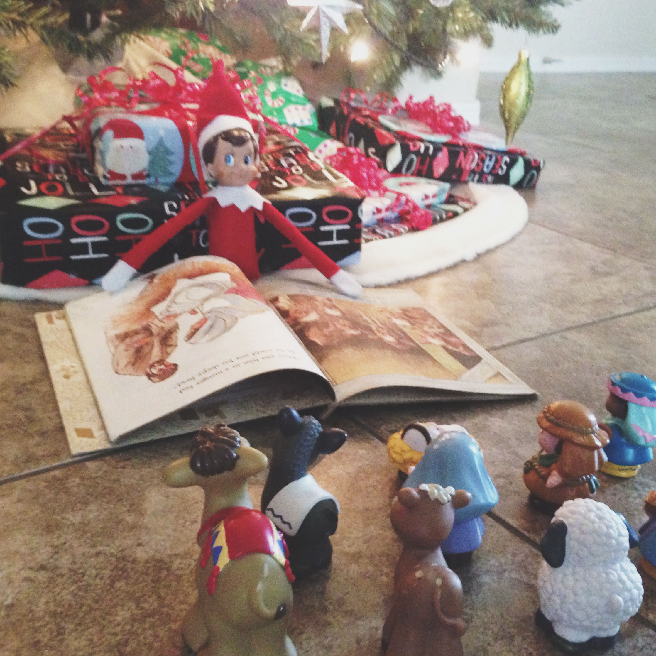 More than 40 Easy Elf on the Shelf Ideas