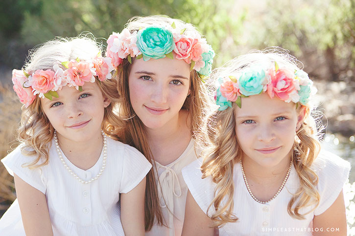 Create a simple and beautiful floral headband for Spring with this easy to follow tutorial.