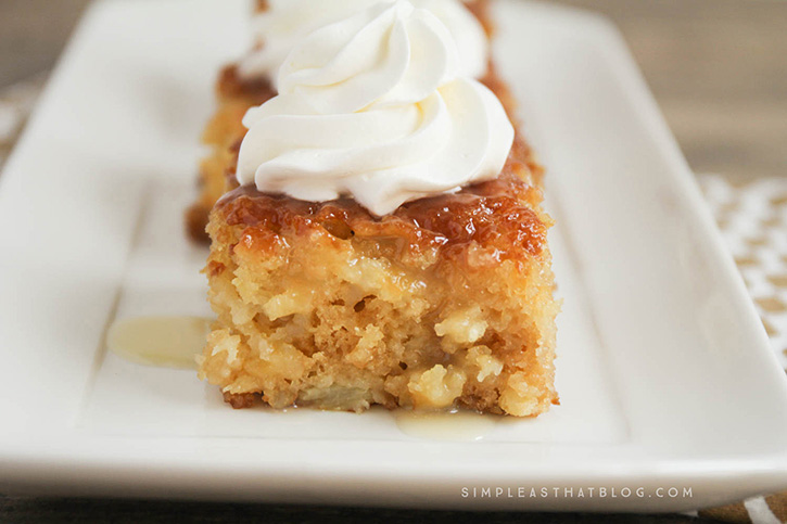 Easy Strawberry Pineapple Cake - Mom On Timeout