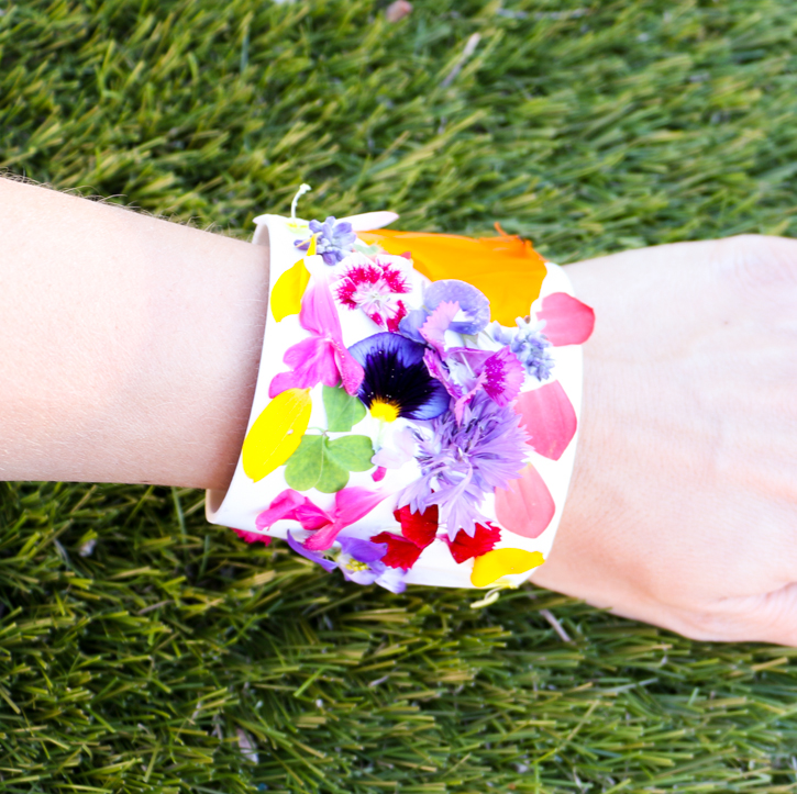 Make your own nature bracelet - Mud & Bloom