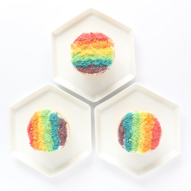 Edible sand art cupcakes