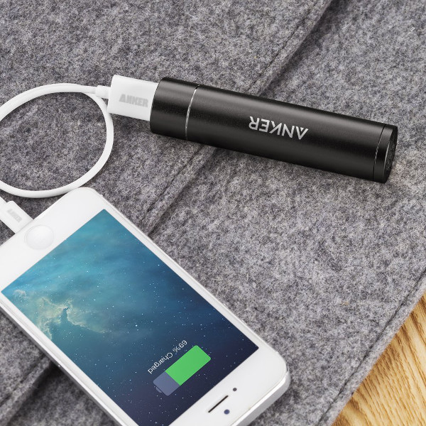 Portable Phone Charger // Essential Outdoor Family Adventure Gear 