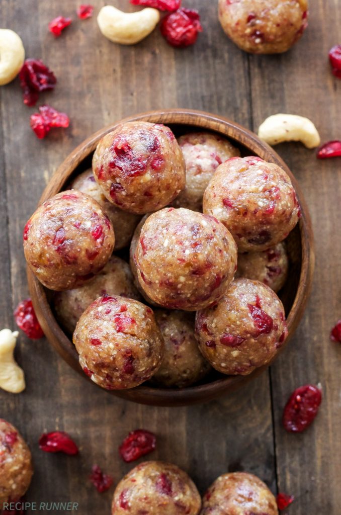 cranberry-vanilla-energy-bites1