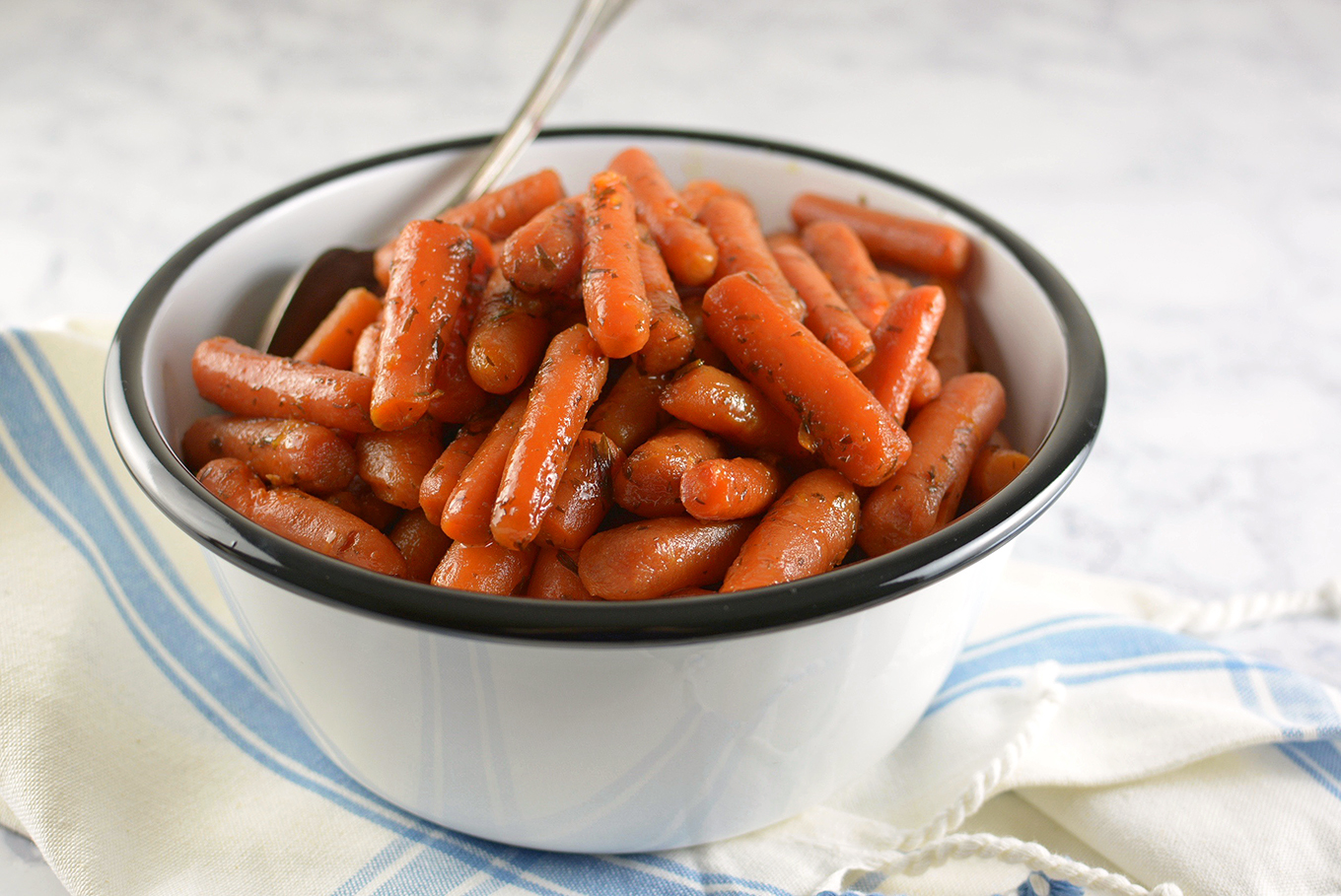 Slow Cooker Baby Carrots - The Magical Slow Cooker