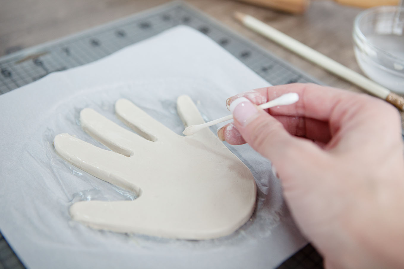 Child's handprint jewelry holder made out of air dry clay.