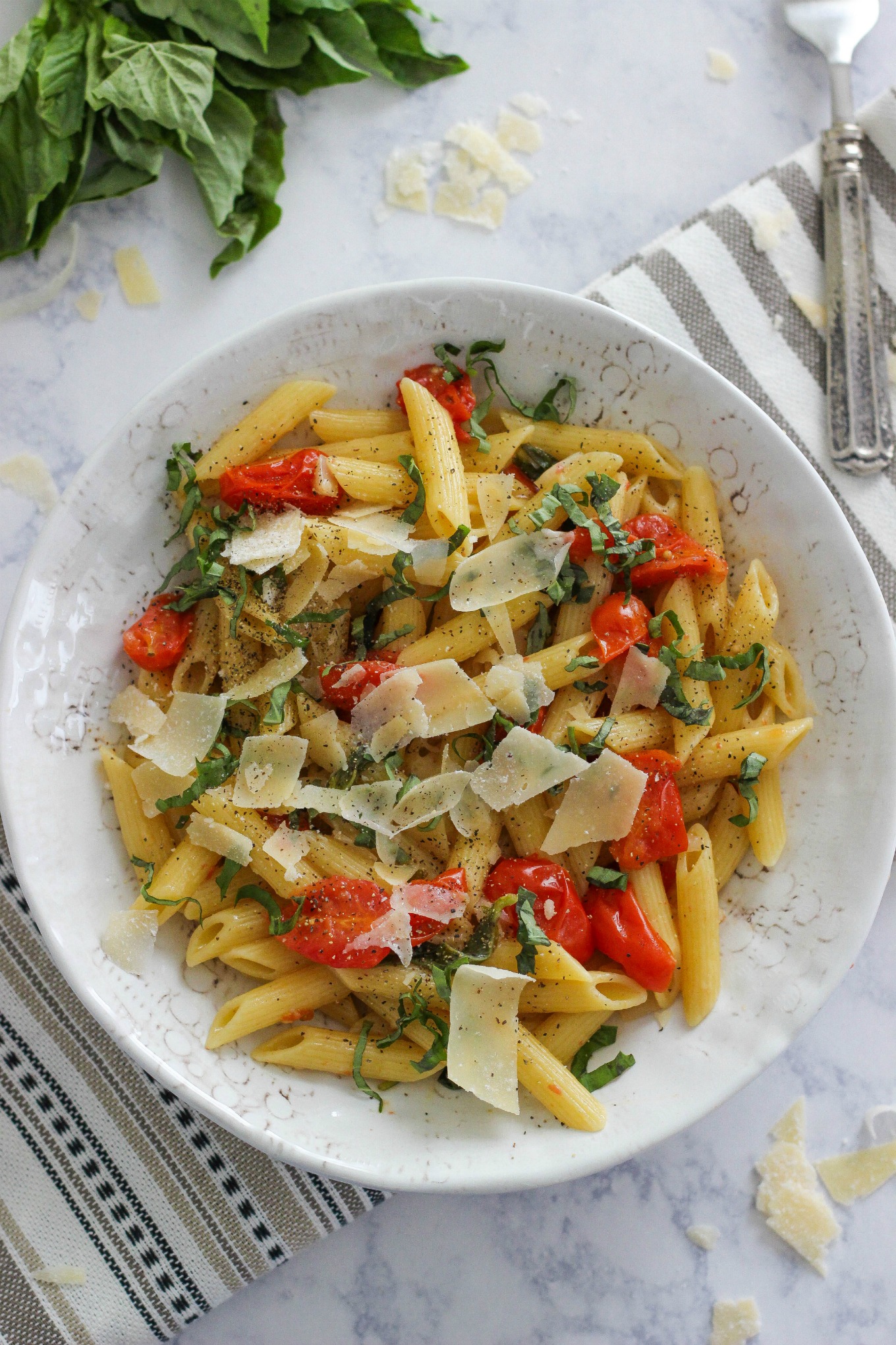 Amazing One Pot Pasta (Tomato Basil)