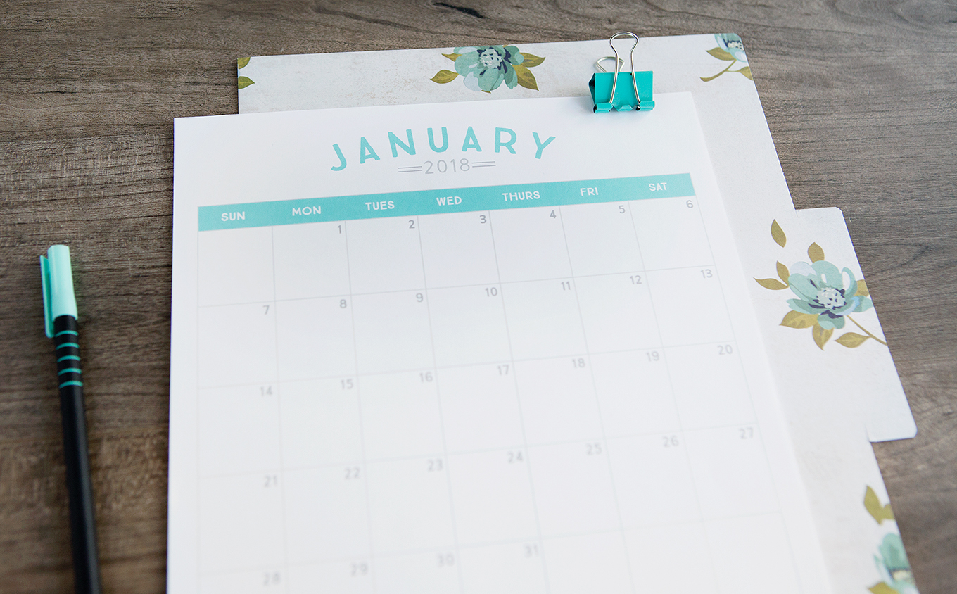 Time to get organized! FREE 2018 Printable Calendars!