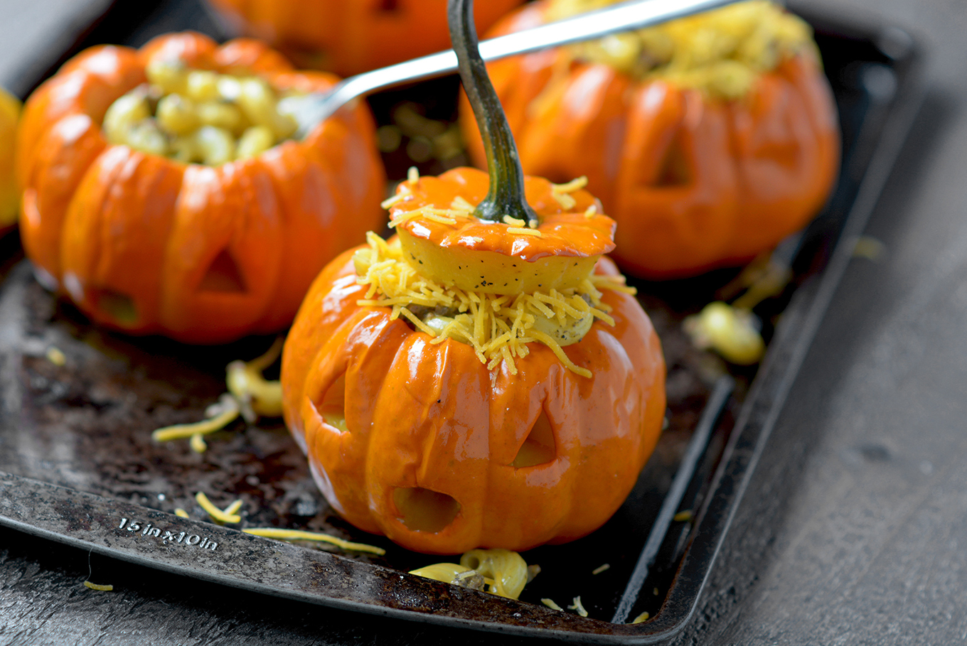 Pumpkin Jack ’n Cheese Bowls