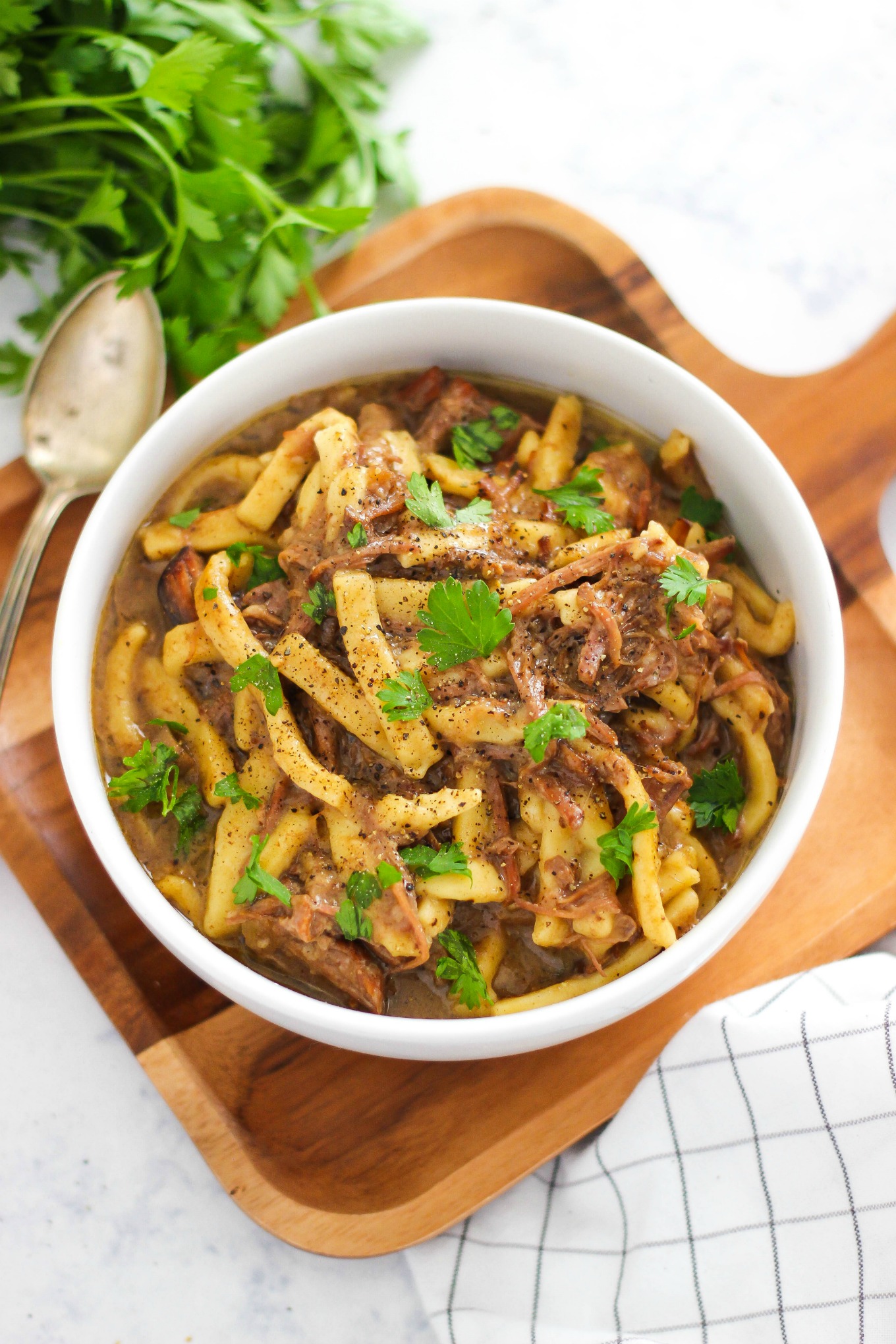 Easy Slow Cooker Beef And Noodles