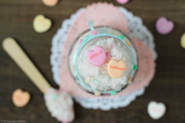 Looking for a fun, handmade gift to give this Valentine’s Day? This DIY Conversation Hearts Sugar Scrub is so easy to make, smells delicious and is great for dry skin!